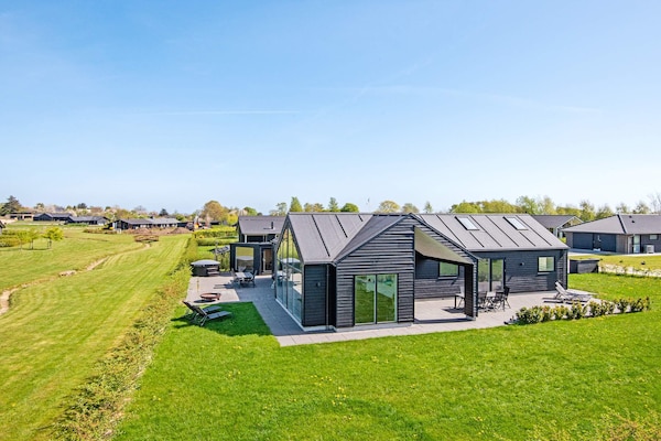 Foto van 10 persoons vakantie huis in Odder - Vakantiehuis in Odder - Outdoor