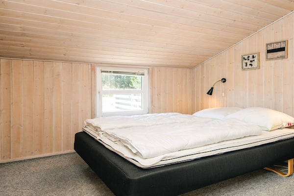 Foto van Luxe vakantieverblijf met zwembad - Vakantiehuis in Blåvand - Indoor