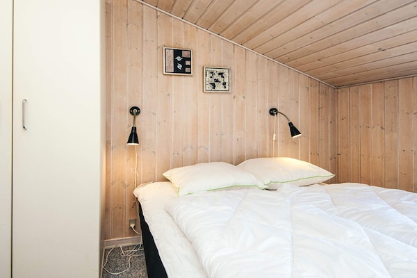 Foto van Luxe vakantieverblijf met zwembad - Vakantiehuis in Blåvand - Indoor