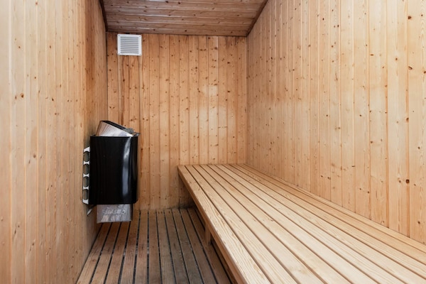Foto van Luxe vakantieverblijf met zwembad - Vakantiehuis in Blåvand - Sauna
