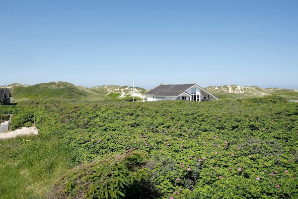 Foto van Luxe strandhuis in Blokhus -- By Traum Ferienwohnungen - View