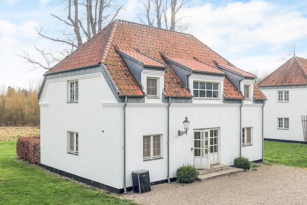 Foto van Ruim 4-sterren vakantiehuis in Faaborg - Vakantiehuis in Faaborg - Outdoor