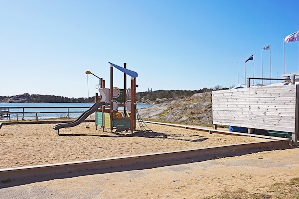 Foto van 3 Personen vakantie huis in Stenungsund - Vakantiehuis in Stenungsund - Outdoor