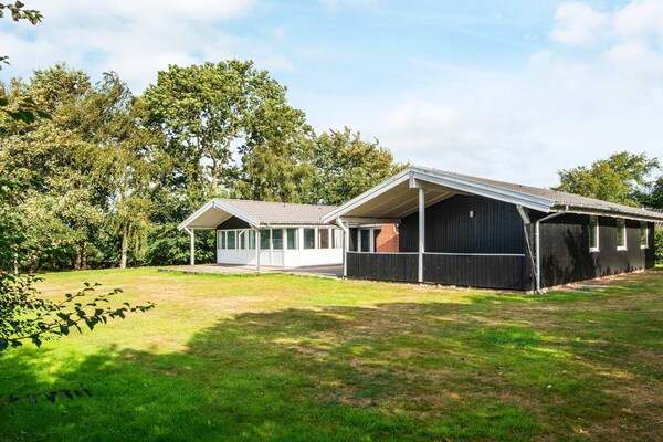 Foto van Luxe retraite bij strand -- By Traum Ferienwohnungen - View
