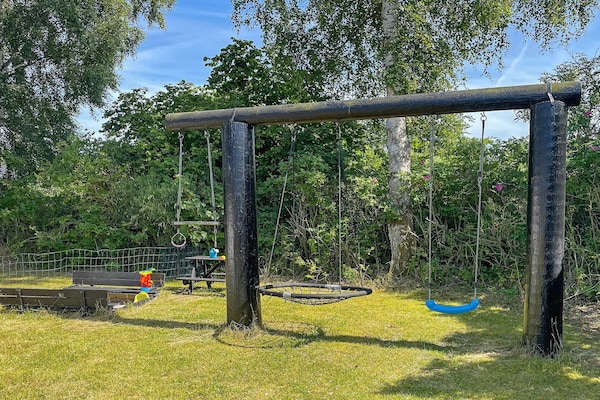 Foto van Rustige oase met zwembad - Vakantiehuis in Ørsted - Untagged