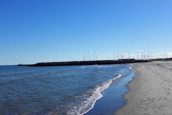 Foto van Gezellig strandhuis in albaek -- By Traum Ferienwohnungen - WaterView