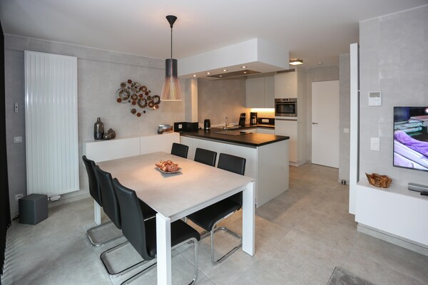 Foto van Appartement in Middelkerke met groot terras - Vakantiehuis in Middelkerke - DiningRoom