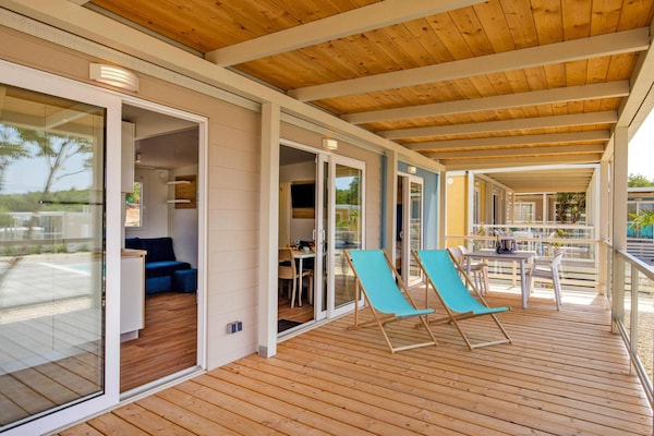 Foto van Stacaravan in Omisalj bij Pusca Bay Strand - Vakantiehuis in Omisalj - TerraceBalcony