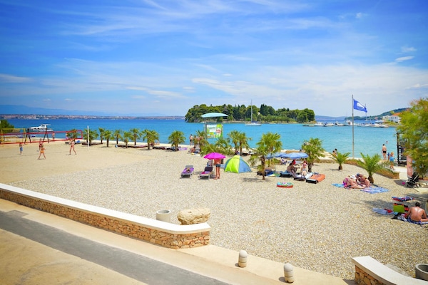 Foto van Appartement op Ugljan bij Zandstrand - Vakantiehuis in Preko - WaterView