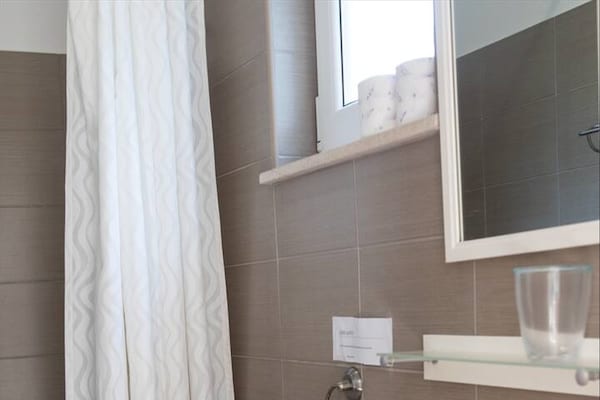 Foto van Vakantiehuis op Brac bij Gouden Hoorn - Vakantiehuis in Sumartin - GardenSummer