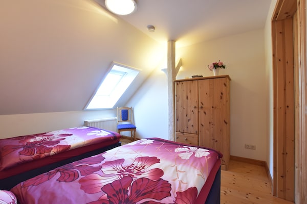 Foto van Romantische Ferienwohnung in Boldenshagen - Vakantiehuis in Kröpelin OT Boldenshagen - BedRoom
