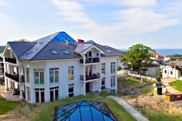 Foto van Appartement met zwembad in Heringsdorf - Vakantiehuis in Ostseebad Heringsdorf - ExteriorSummer