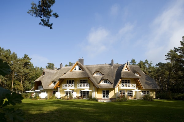 Foto van Maisonette-Ferienwohnung in Dierhagen - Vakantiehuis in Dierhagen - ExteriorSummer