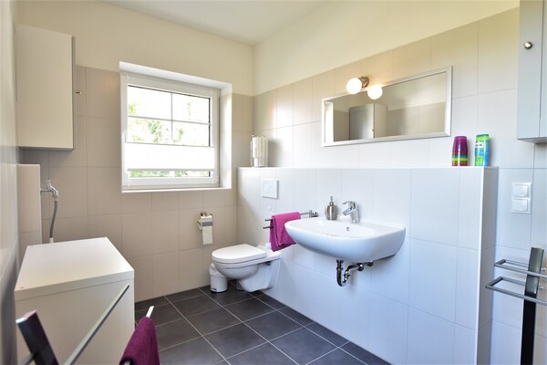 Foto van Appartement, Oldenburg in Holstein - Vakantiehuis in Oldenburg in Holstein OT Dannau - BathRoom