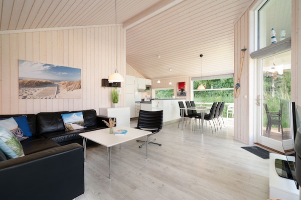 Foto van Baltische Natuurontsnapping voor 6 - Vakantiehuis in Großenbrode - LivingRoom