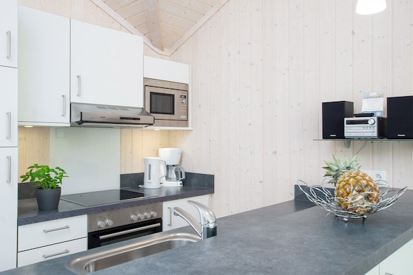 Foto van Baltische familieretraite voor 8 personen - Vakantiehuis in Großenbrode - Kitchen