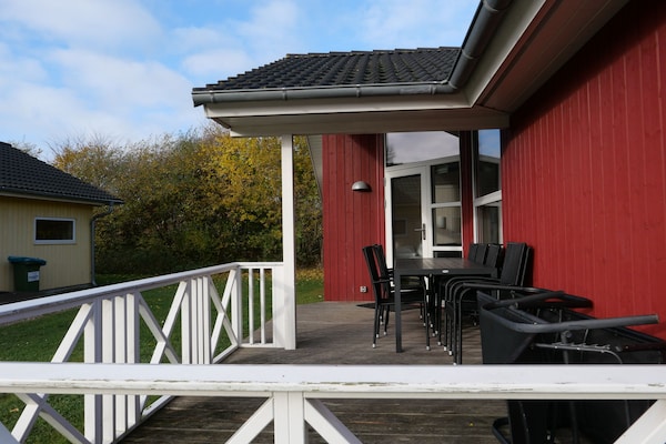 Foto van Art-Decor strandvilla - Vakantiehuis in Großenbrode - ExteriorSummer