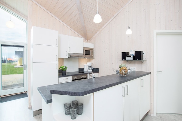 Foto van Art-Decor strandvilla - Vakantiehuis in Großenbrode - Kitchen