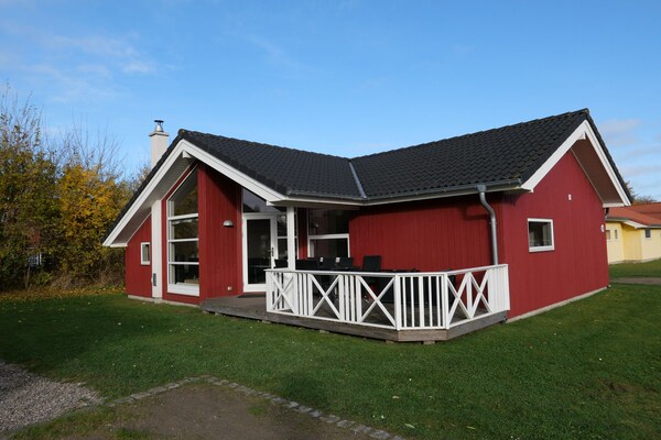 Foto van Art-Decor strandvilla - Vakantiehuis in Großenbrode - ExteriorSummer