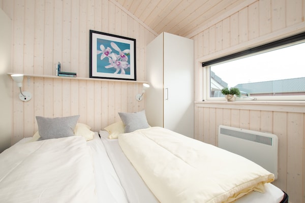 Foto van Beaside Wellness Chalet voor 10 personen - Vakantiehuis in Großenbrode - BedRoom