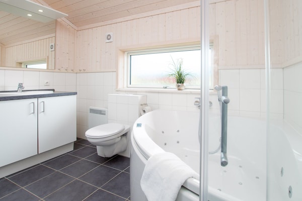 Foto van Baltische Vakantiehaven voor 8 personen - Vakantiehuis in Großenbrode - BathRoom