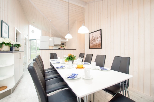 Foto van Baltische familievakantie voor 10 personen - Vakantiehuis in Großenbrode - DiningRoom