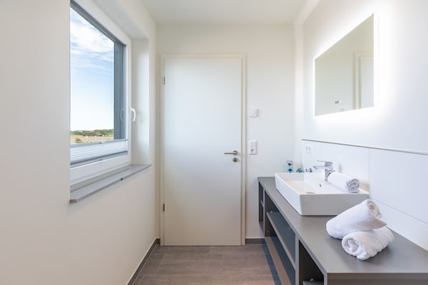 Foto van Luxe appartement met zeezicht - Vakantiehuis in Nordstrand - BathRoom
