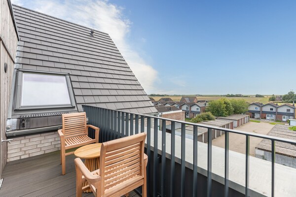 Foto van Luxe appartement met zeezicht - Vakantiehuis in Nordstrand - TerraceBalcony