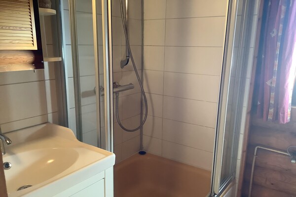 Foto van Blockhaus in Burhave - Vakantiehuis in Burhave - BathRoom
