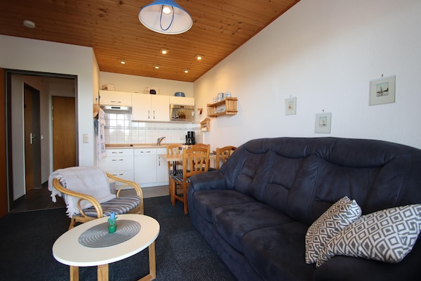 Foto van Vakantiewoning Tiefblick, Dornumersiel - Vakantiehuis in Dornumersiel - LivingRoom