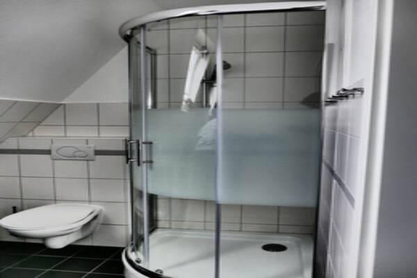 Foto van Vakantieappartement in Wyk-Boldixum op Föhr - Vakantiehuis in Wyk-Boldixum - BathRoom