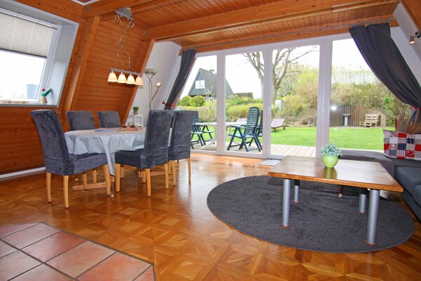 Foto van Gezellig vakantiehuis aan de Oostzee in Damp - Vakantiehuis in Damp - DiningRoom