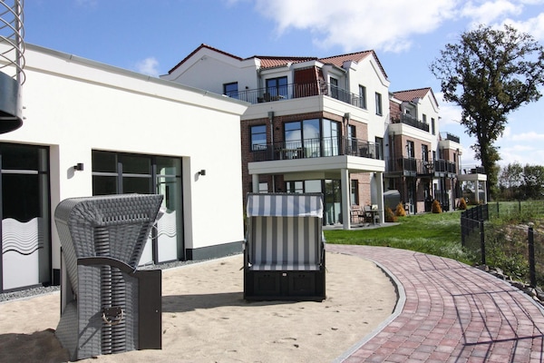 Foto van Appartementen in het Avalon Hotel Bellevue, Fehmarn - ExteriorSummer