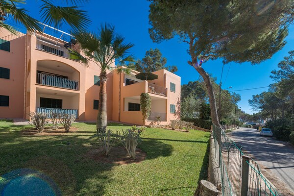 Foto van Burgit - Apartamento En Es Cap Des Moro - Vakantiehuis in Porto Petro, Illes Balears - ExteriorSummer