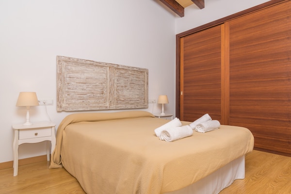 Foto van Authentieke Finca met Zoutzwembad - Vakantiehuis in Algaida, Illes Balears - ExteriorSummer