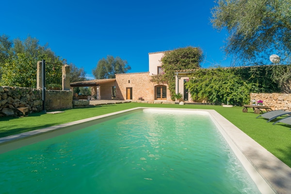 Foto van Authentieke Finca met Zoutzwembad - Vakantiehuis in Algaida, Illes Balears - ExteriorSummer