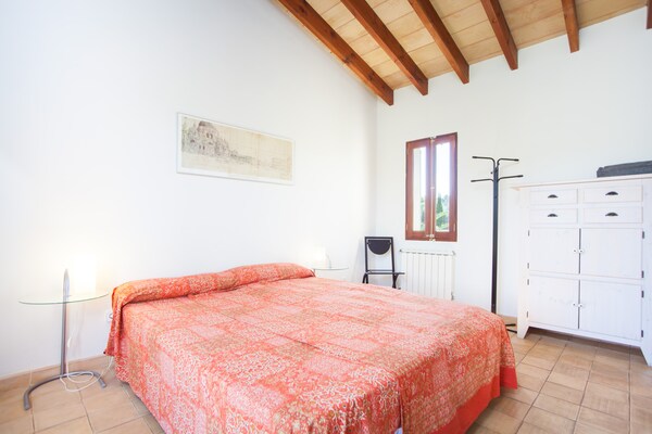 Foto van Huis in Costitx met gedeeld zwembad - Vakantiehuis in Costitx, Illes Balears - BedRoom