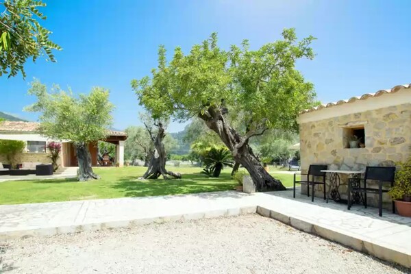 Foto van Rustieke charmevilla met zwembad - Vakantiehuis in Binibona (selva), Illes Balears - AreaSummer1KM