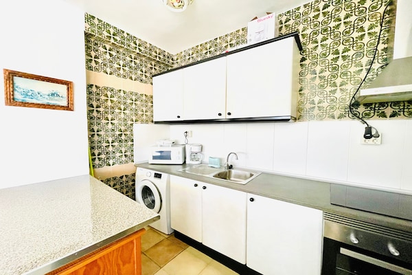 Foto van Appartement met uitzicht op de bergen aan zee - Vakantiehuis in Roquetas de Mar - Kitchen