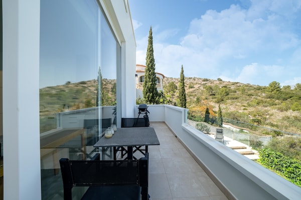 Foto van Modern verblijf nabij Monte Solana - Vakantiehuis in Pedreguer - TerraceBalcony