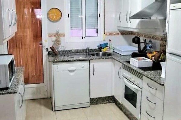 Foto van Appartement aan het strand met terras - Vakantiehuis in Vera Playa - Kitchen