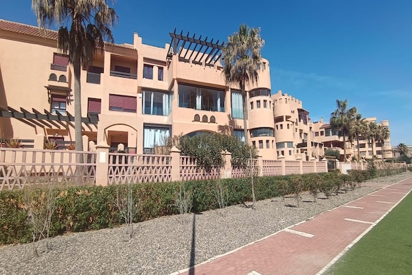 Foto van Appartement in Almerimar met Zwembad & Strand - Vakantiehuis in ALMERIA - ExteriorSummer