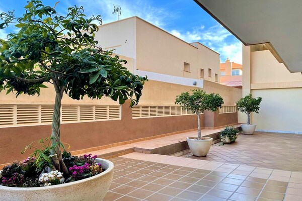 Foto van Elegant appartement vlakbij de zee - Vakantiehuis in Roquetas de Mar - GardenSummer