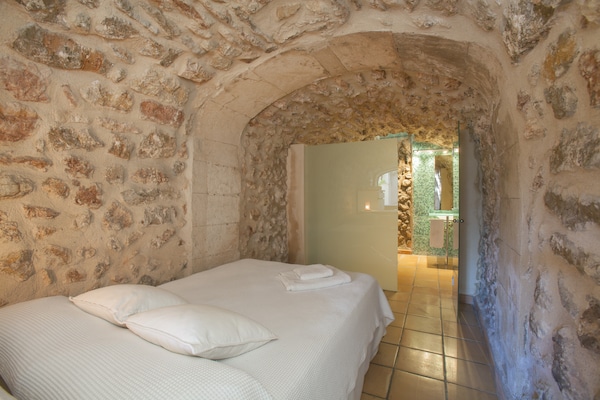 Foto van Landhuis in Lloseta met Zwembad & Terras - Vakantiehuis in Lloseta - BedRoom