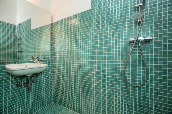 Foto van Landhuis in Lloseta met Zwembad & Terras - Vakantiehuis in Lloseta - BathRoom