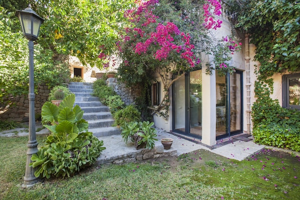 Foto van Landhuis in Lloseta met Zwembad & Terras - Vakantiehuis in Lloseta - GardenSummer