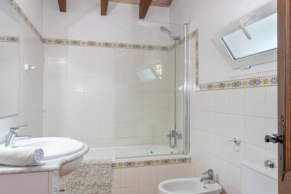 Foto van Appartement met uitzicht - Vakantiehuis in Pollensa - BathRoom