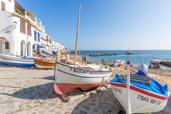 Foto van Villa in Spanje bij Zandstrand - Vakantiehuis in Calella de Palafrugell, Llafranc - AreaSummer5KM