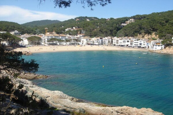 Foto van Appartement in Spanje bij zandstrand - Vakantiehuis in Llafranc - AreaSummer20KM