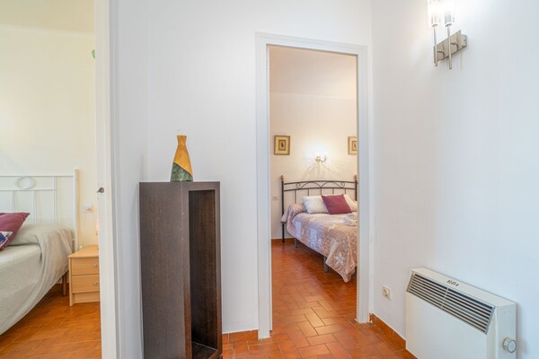 Foto van Appartement aan zee in Empuriabrava met zwembad - Vakantiehuis in Empuriabrava - BedRoom